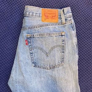 Levi’s 501 Medium Wash Jeans